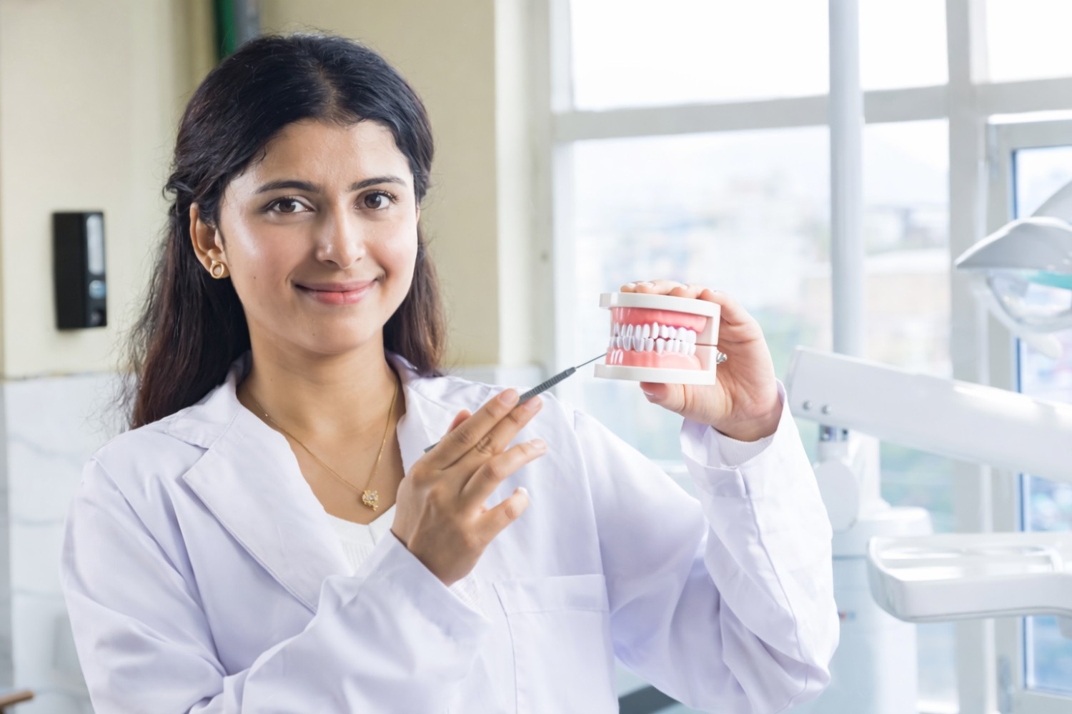 Best Implantologist in Faridabad for Quick Smile Fixes